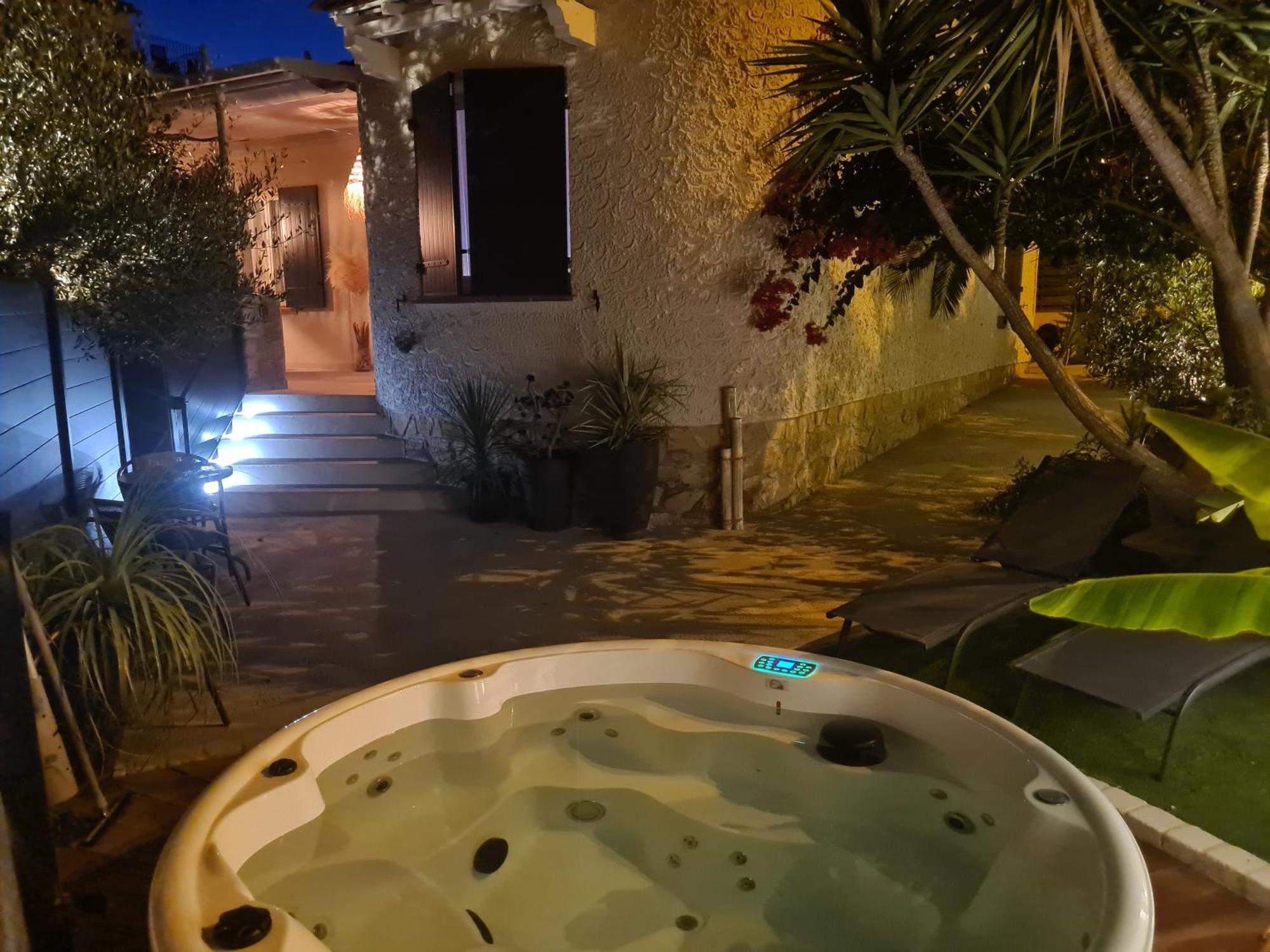 LOursinade - Jolie maison avec Jacuzzi et jardin Bandol Extérieur photo
